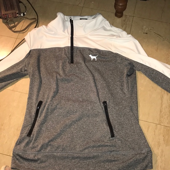 PINK Victoria's Secret Tops - PINK crew neck top